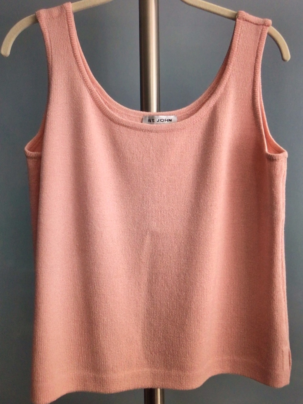 St. John Peach Knit Sleeveless Tank Top - Picture 9 of 9